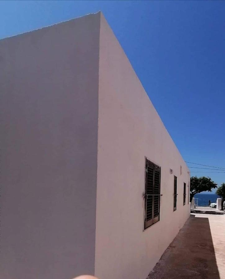 Ad Un Passo Dal Mare Villa Petrosino Exterior foto
